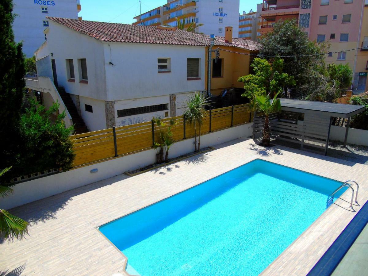 Appartement Proche Mer Avec Piscine Rosas Kültér fotó